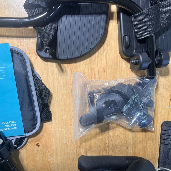 ELENKER 2 in 1 Rollator Walker & Transport Chair, Folding Wheelchair - Picture 11 of 15